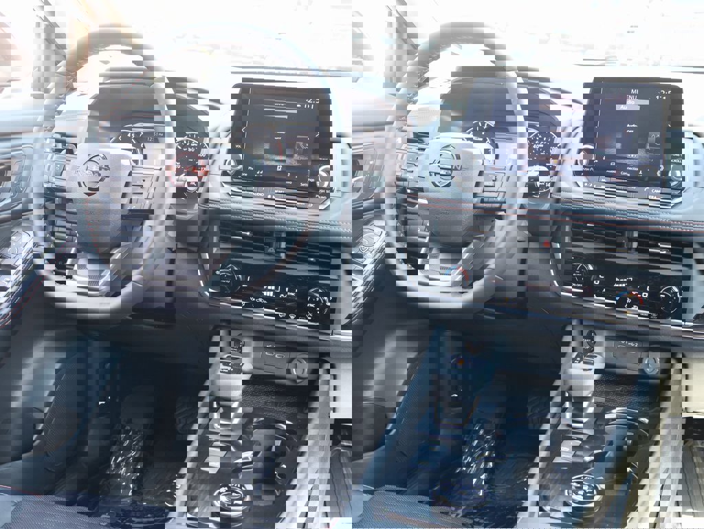 Used 2025 Nissan Rogue SV w/ Rock Creek Premium Package image 14