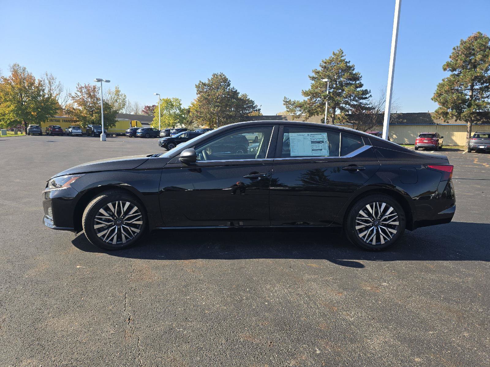 New 2026 Nissan Altima 2.5 SV FWD image 8