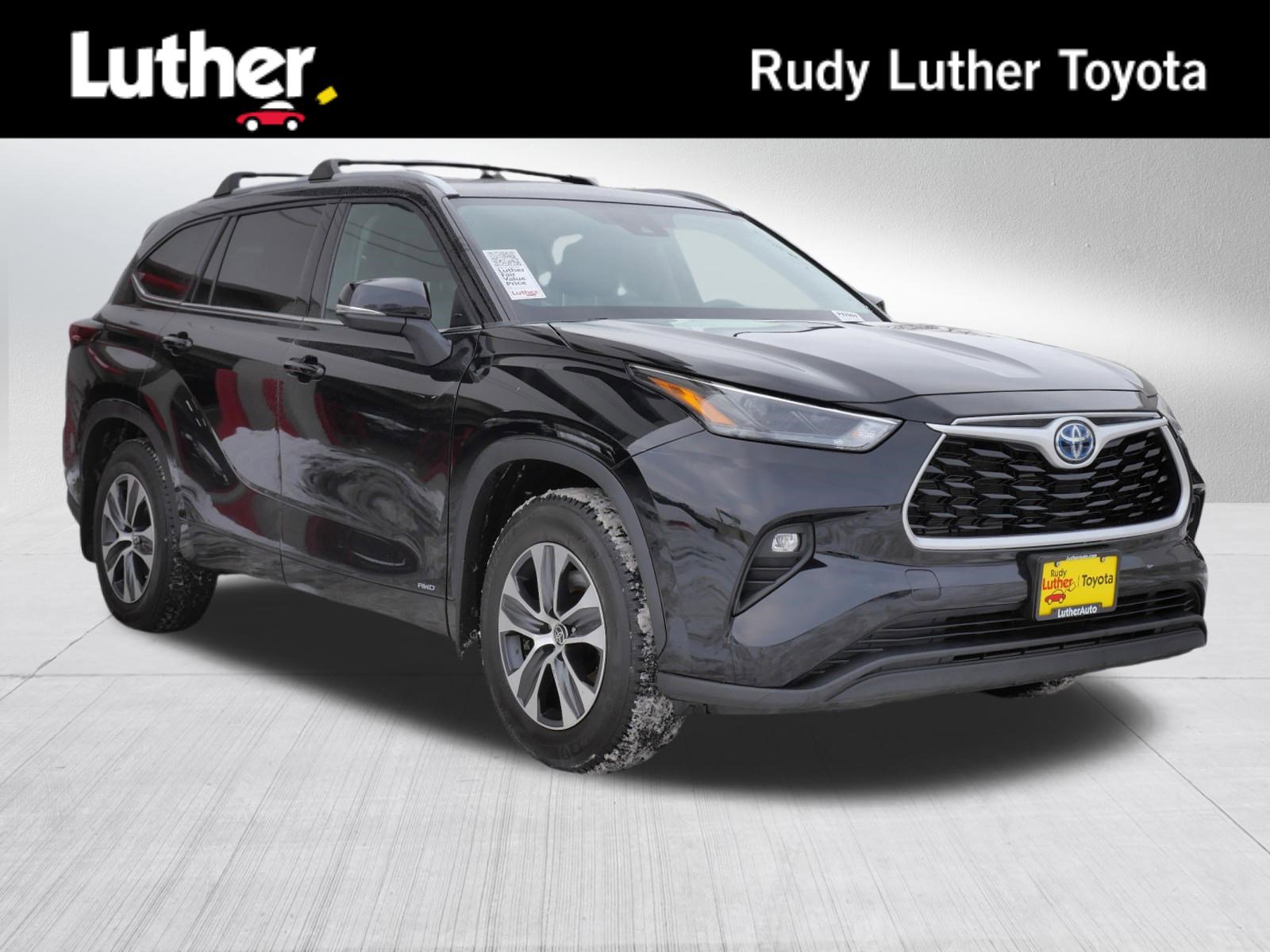 Used 2022 Toyota Highlander XLE video 1