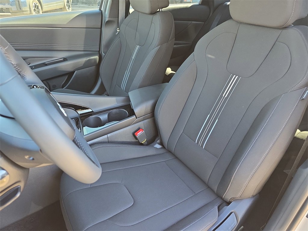 New 2026 Hyundai Elantra Sport image 14