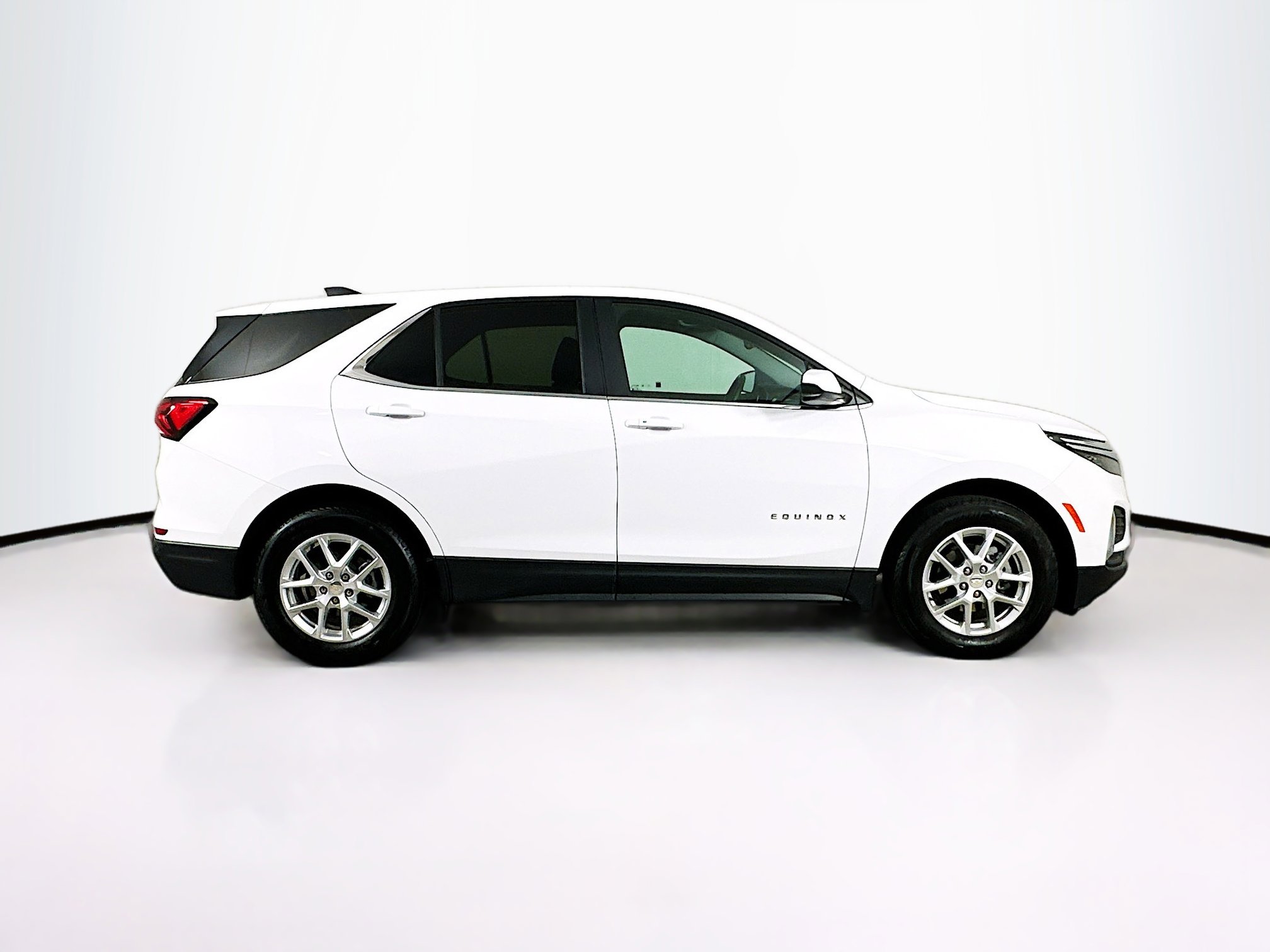 Used 2024 Chevrolet Equinox LT image 10