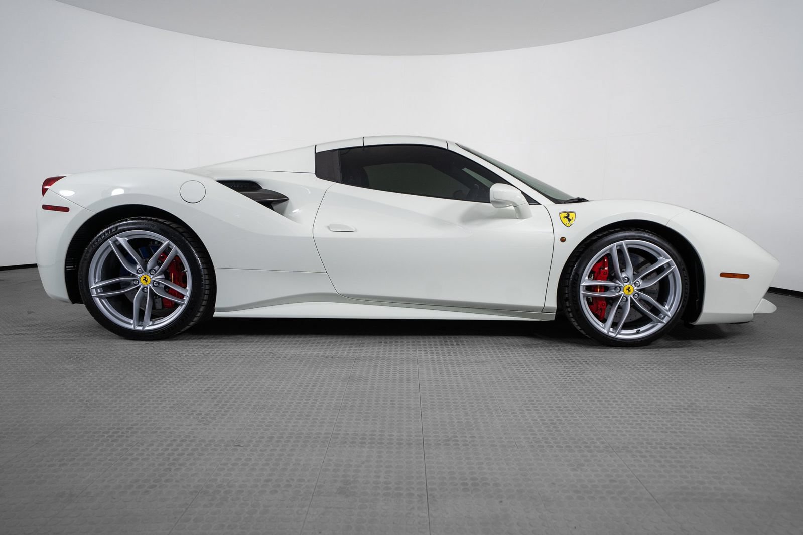 Certified 2019 Ferrari 488 Spider RWD image 39
