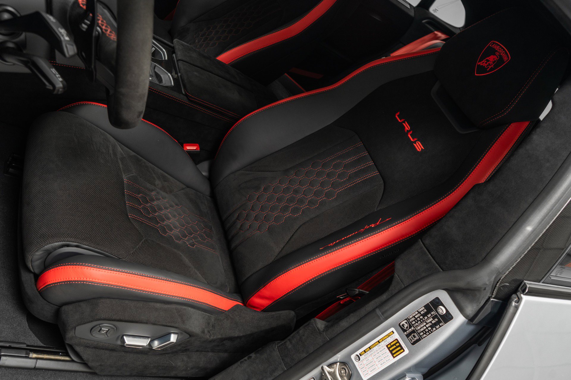 Used 2024 Lamborghini Urus Performante image 47