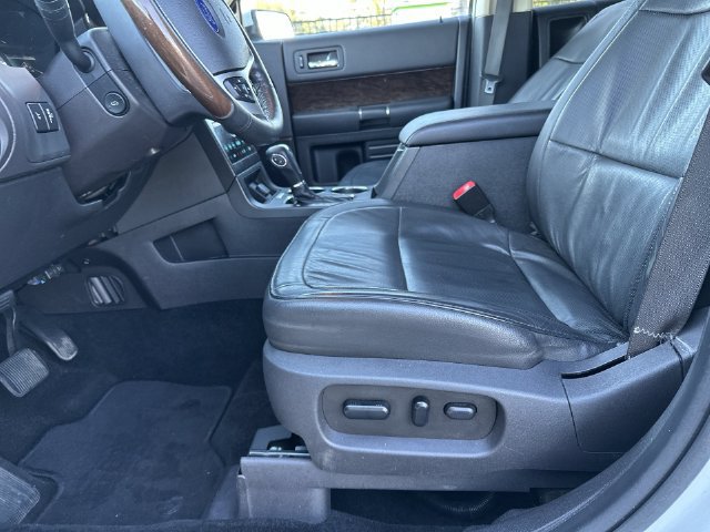 Used 2019 Ford Flex Limited FWD image 13