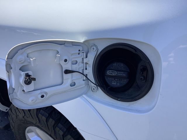 Used 2022 Toyota 4Runner SR5 AWD/4WD image 22