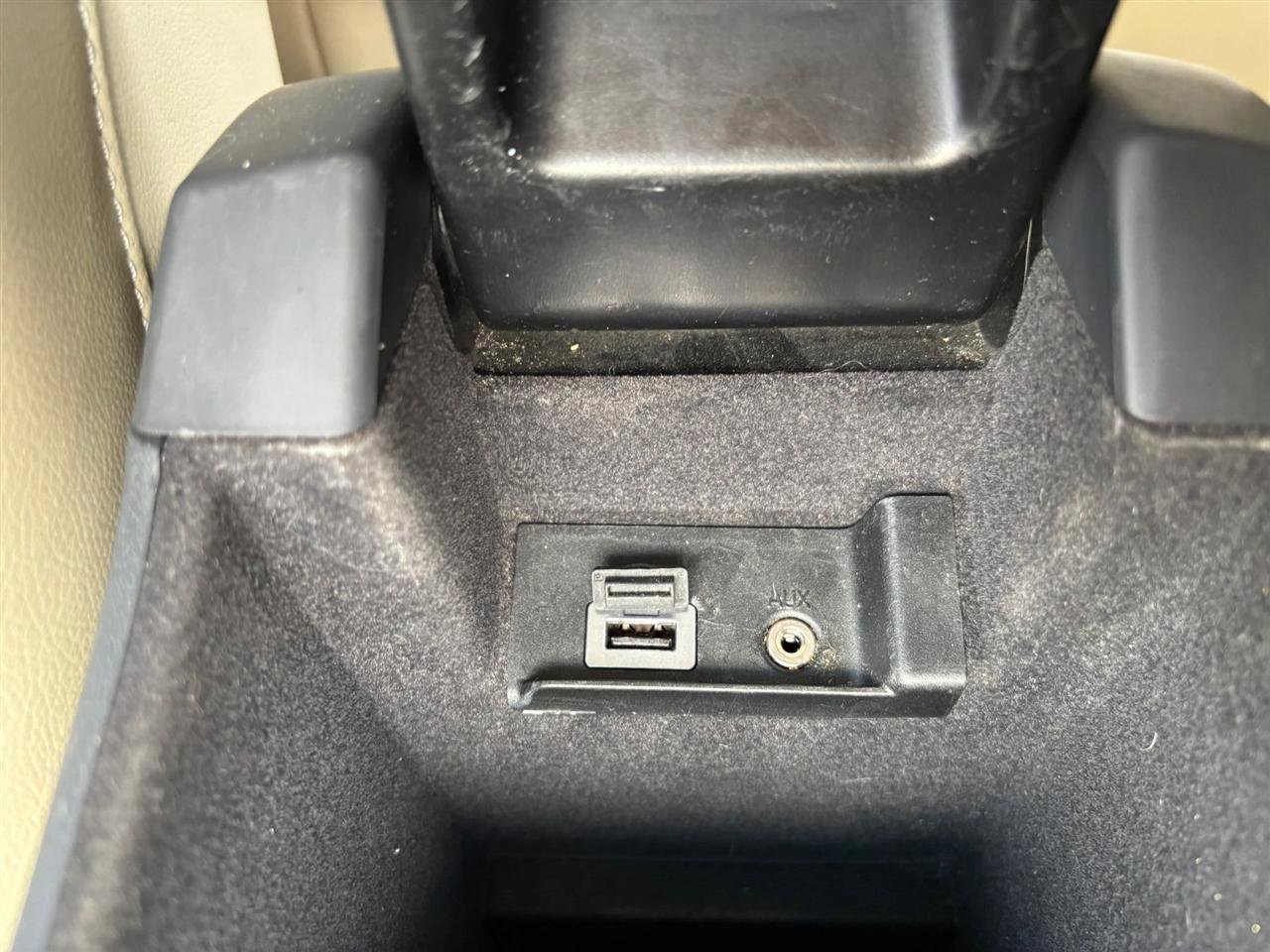 Used 2017 Volvo V60 T5 Premier w/ Convenience Package image 15