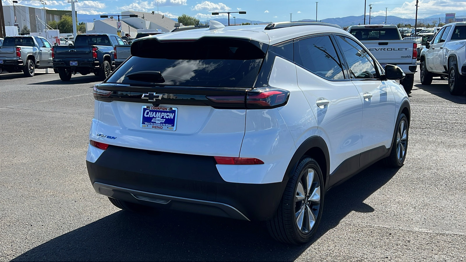 Certified 2023 Chevrolet Bolt EUV LT w/ Convenience Package image 5