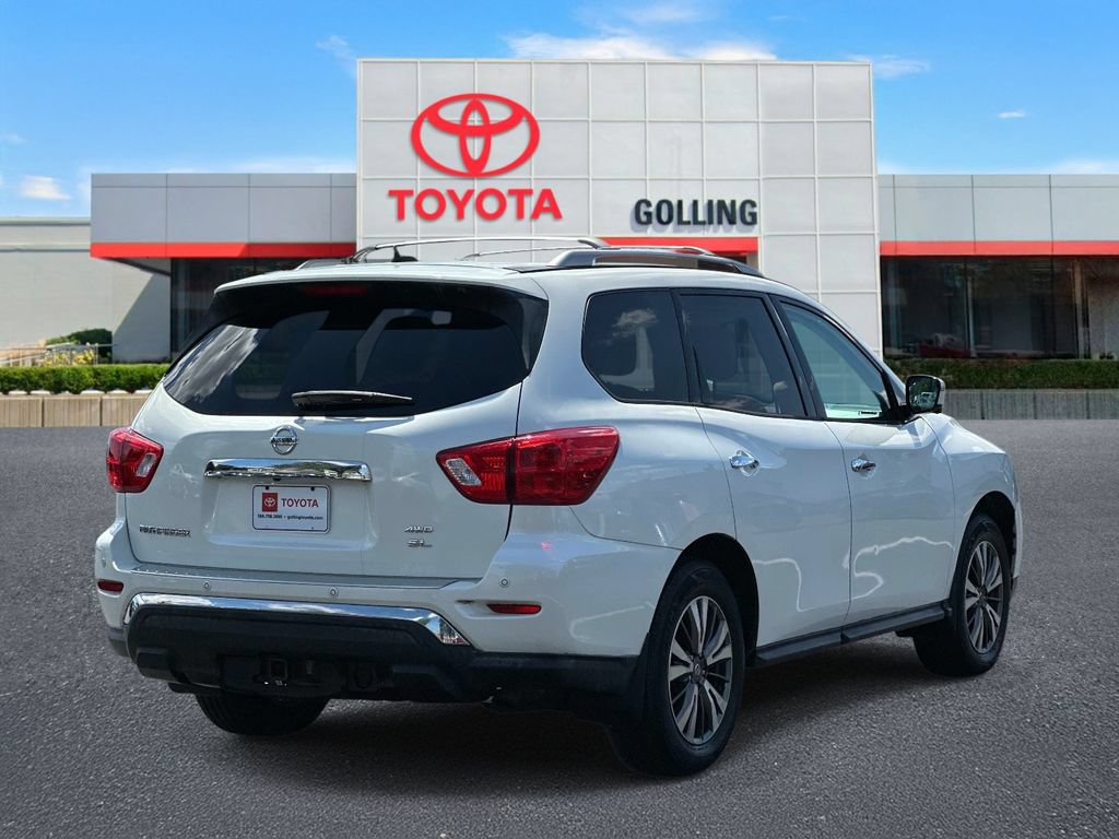 Used 2017 Nissan Pathfinder SL w/ SL Premium Package AWD/4WD image 5