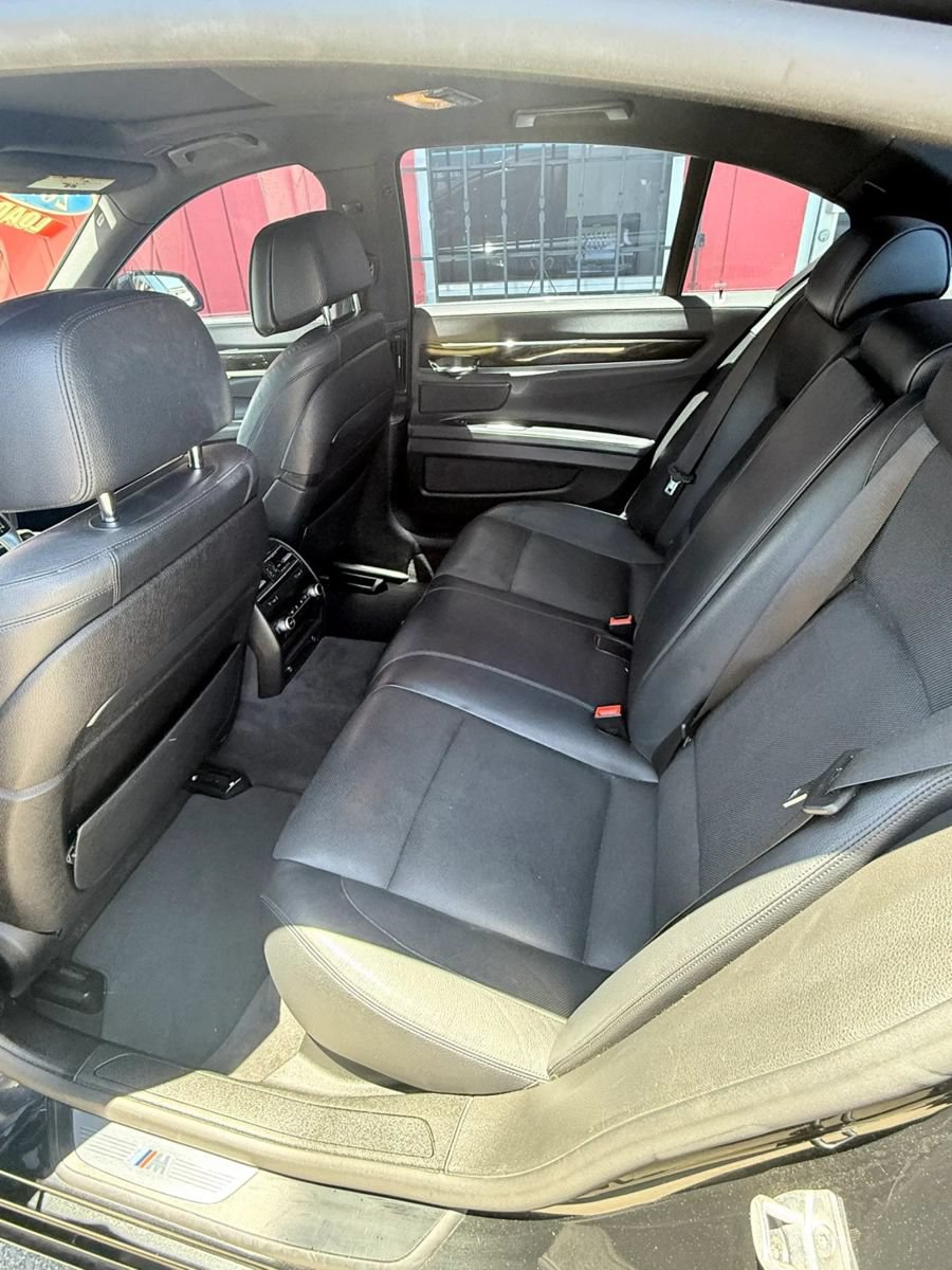 Used 2015 BMW 740i RWD image 6