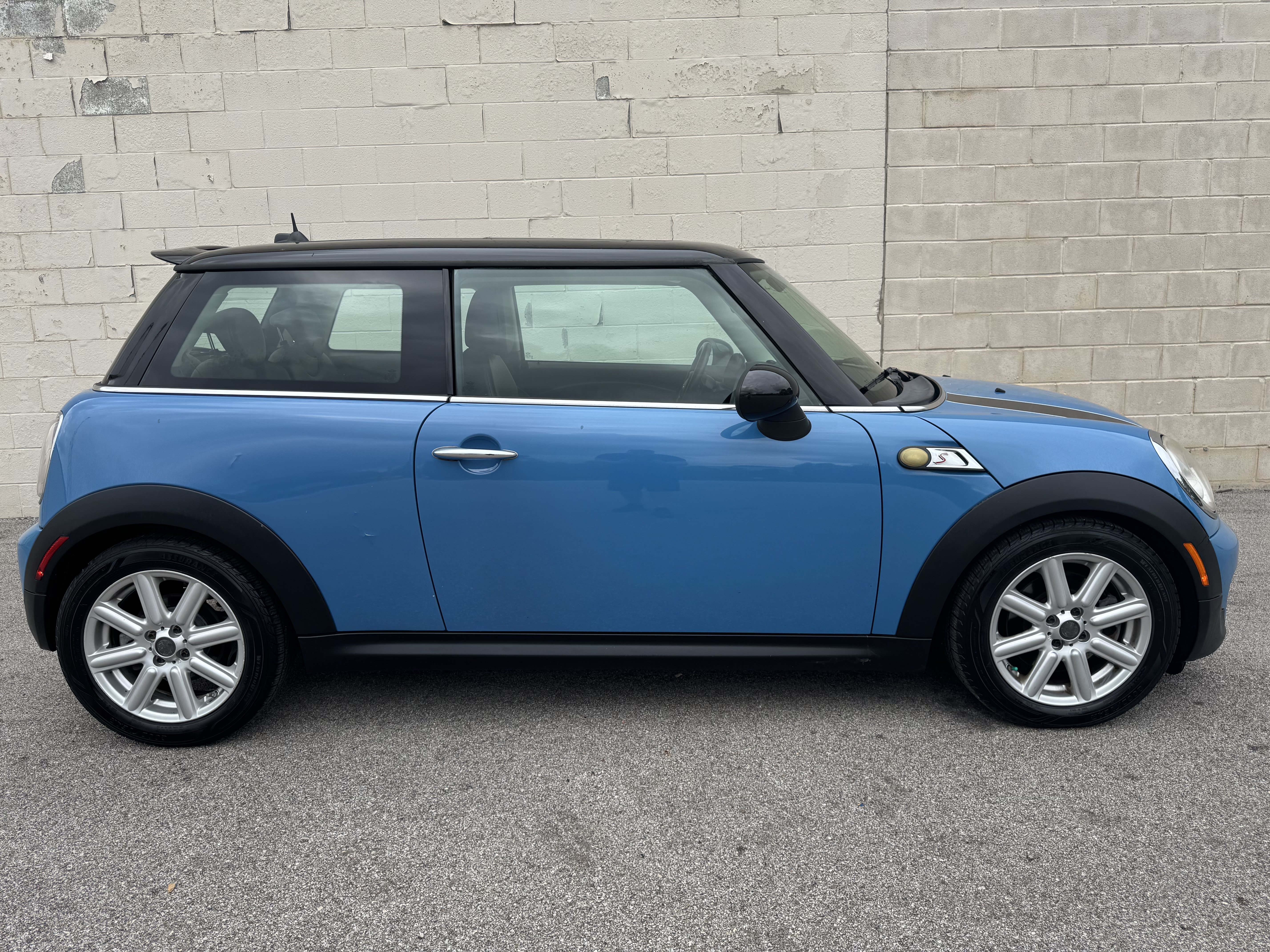 Used 2013 MINI Cooper S FWD image 5