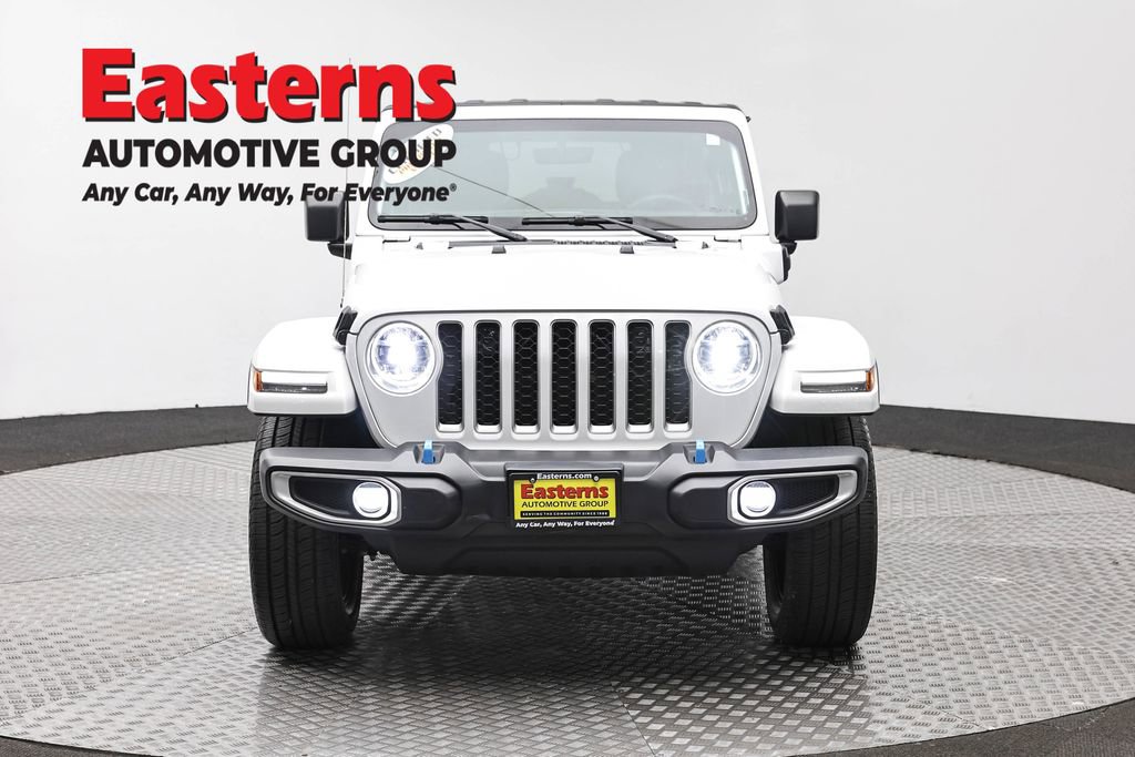 Used 2023 Jeep Wrangler Unlimited Sahara AWD/4WD image 2