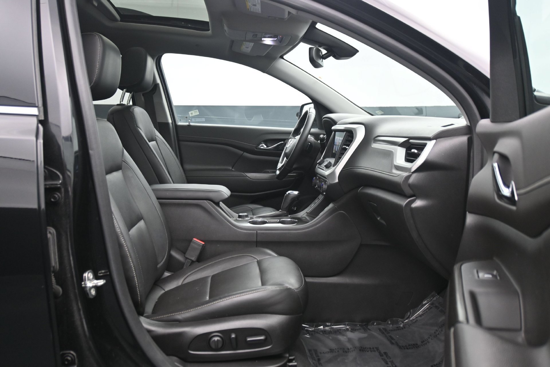 Used 2019 GMC Acadia SLT AWD/4WD image 13