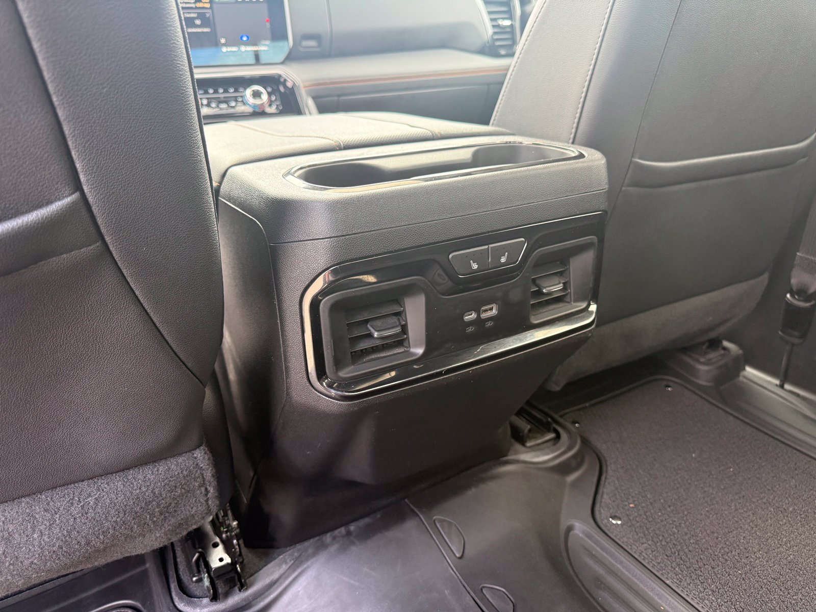 Used 2023 GMC Sierra 1500 AT4 w/ Technology Package AWD/4WD image 30