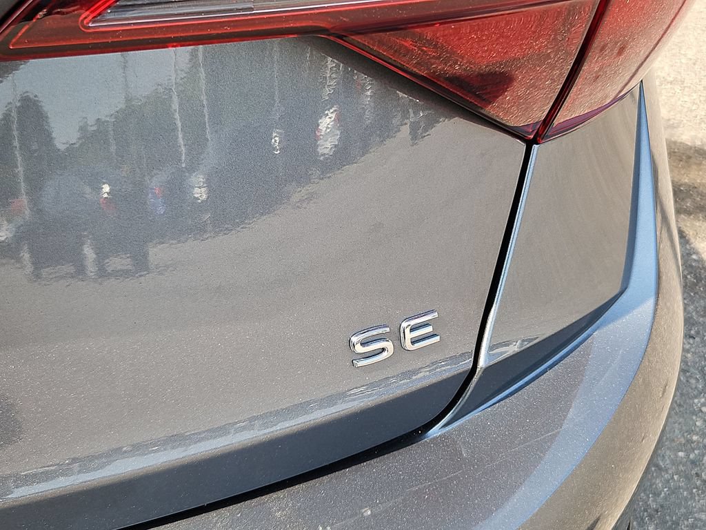 Used 2024 Volkswagen Jetta SE FWD image 29