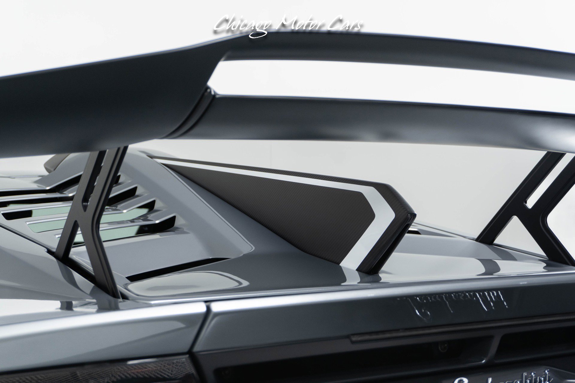 Used 2024 Lamborghini Huracan STO image 17