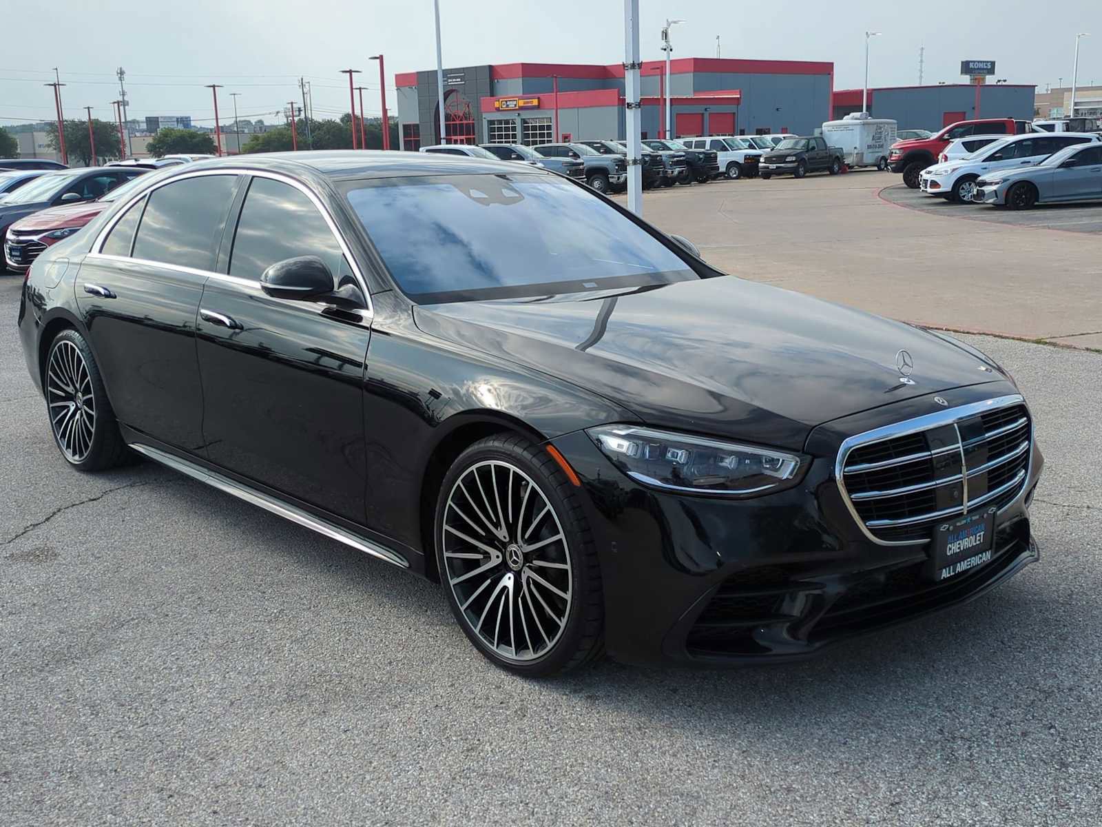 Used 2021 Mercedes-Benz S 580 4MATIC Sedan image 2