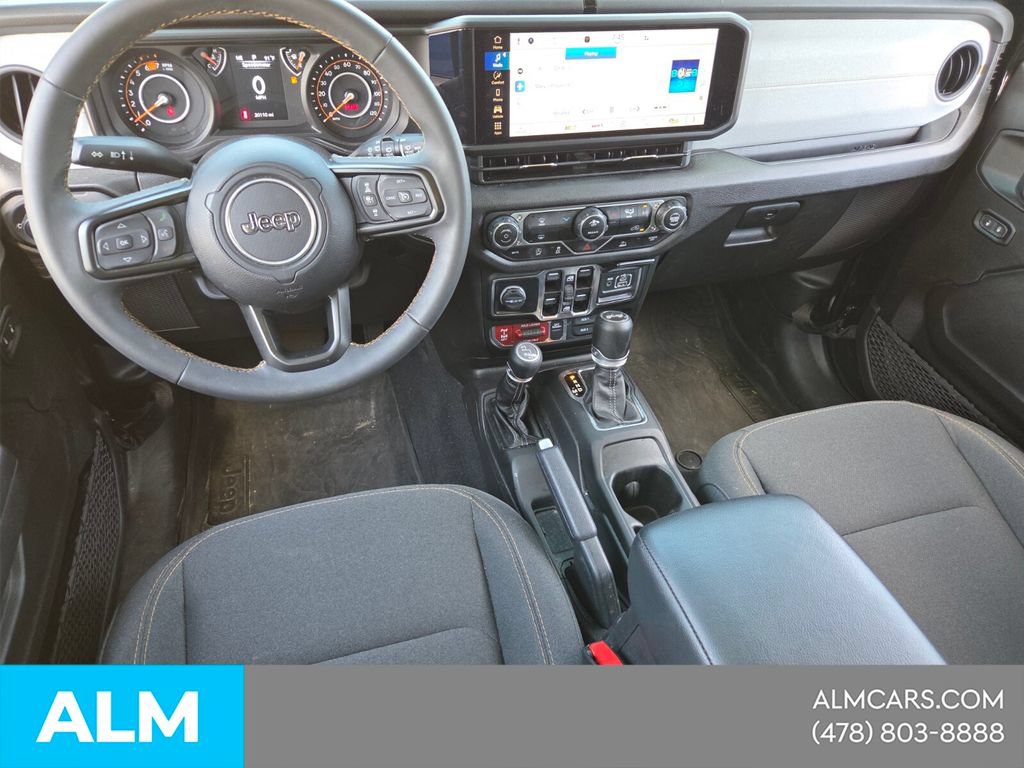Used 2024 Jeep Wrangler Unlimited Sport AWD/4WD image 17