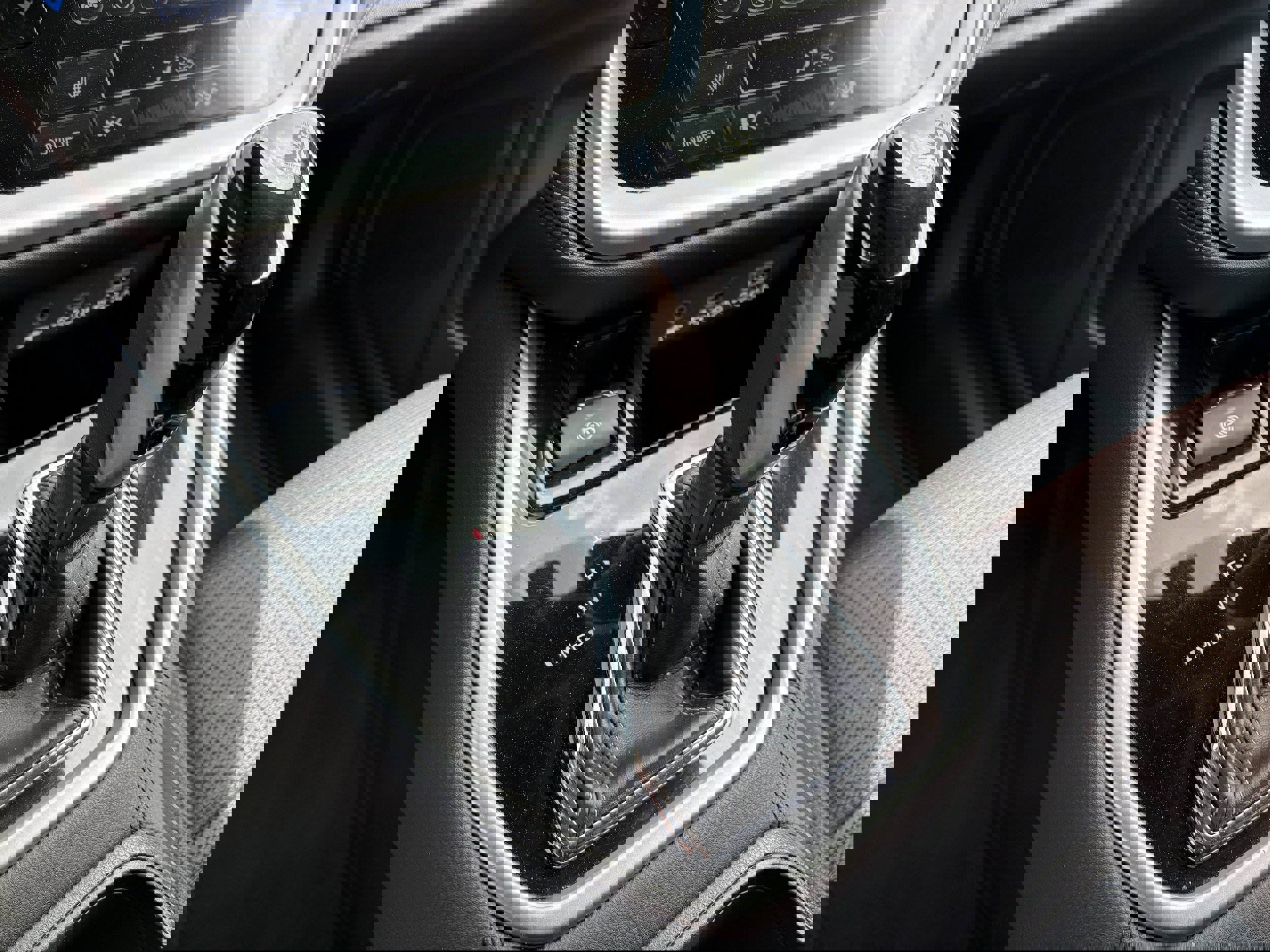 Used 2025 Subaru Outback Premium image 18