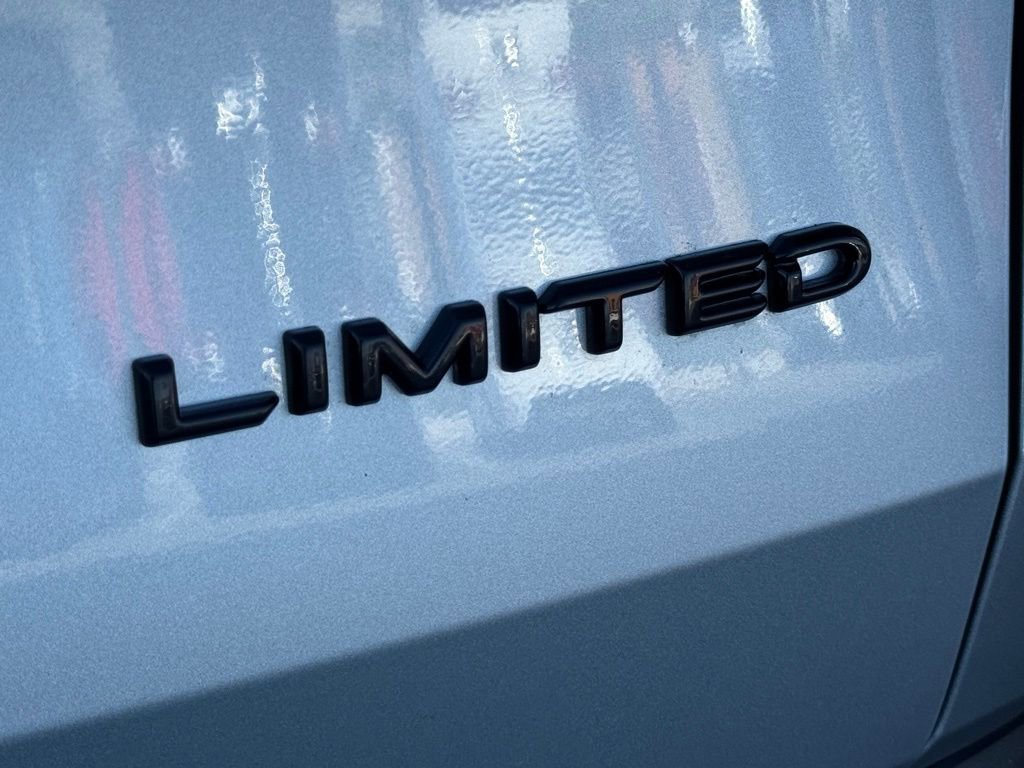 Used 2024 Toyota Grand Highlander Limited image 13