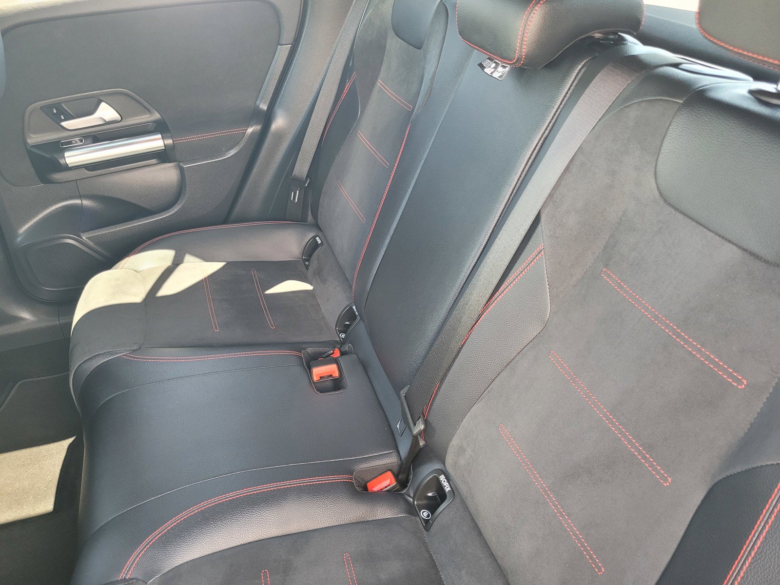 Used 2023 Mercedes-Benz GLA 250 4MATIC image 11