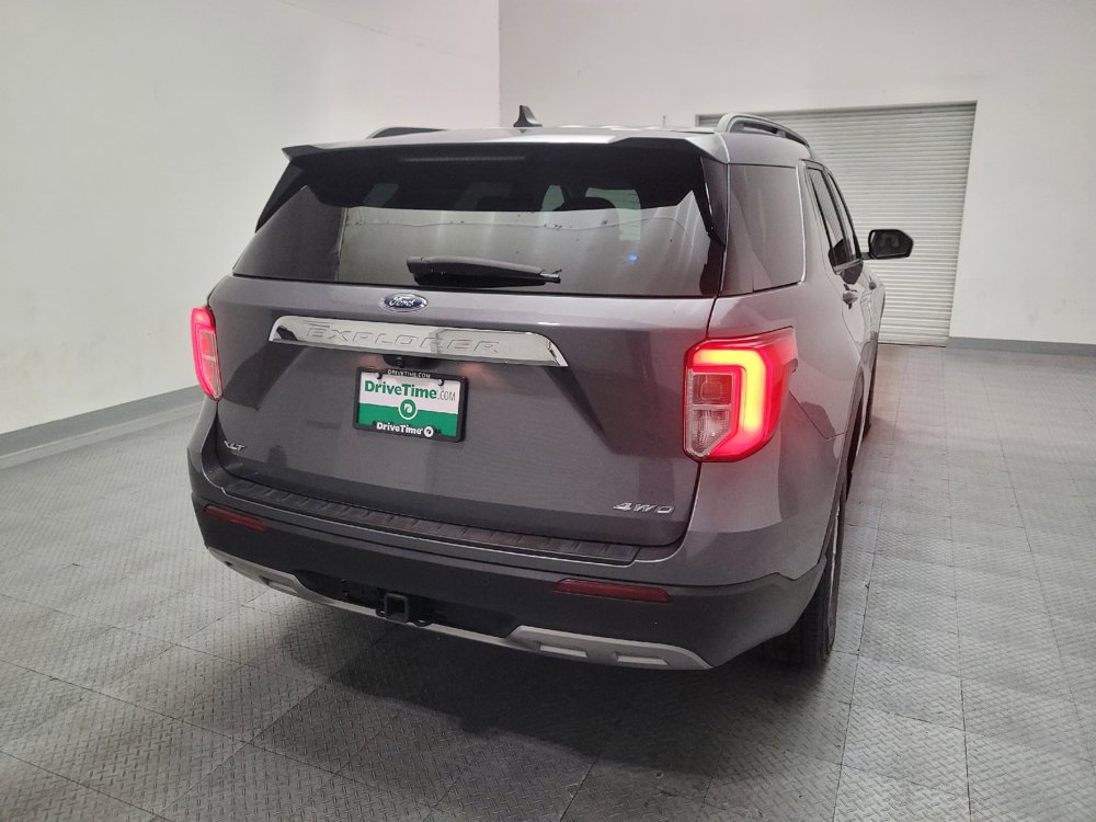 Used 2022 Ford Explorer XLT w/ Equipment Group 202A AWD/4WD image 7