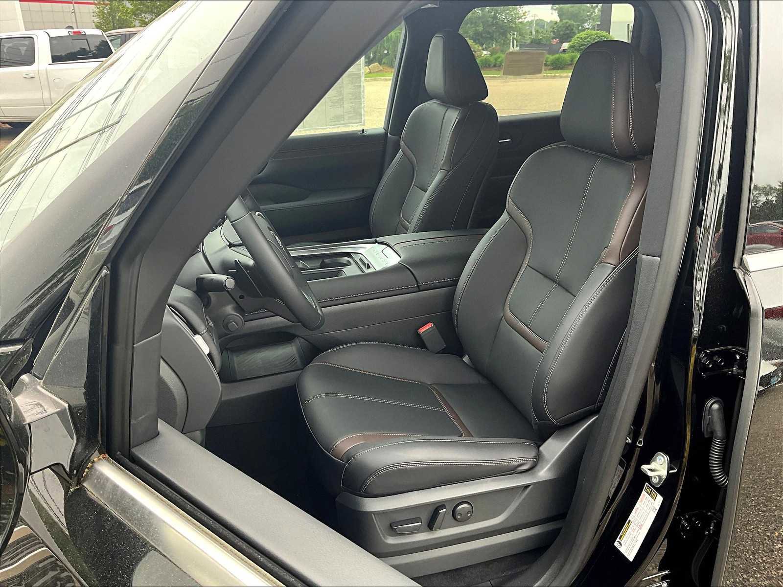 New 2025 Nissan Armada SL w/ Captain's Chari Seat Package image 11