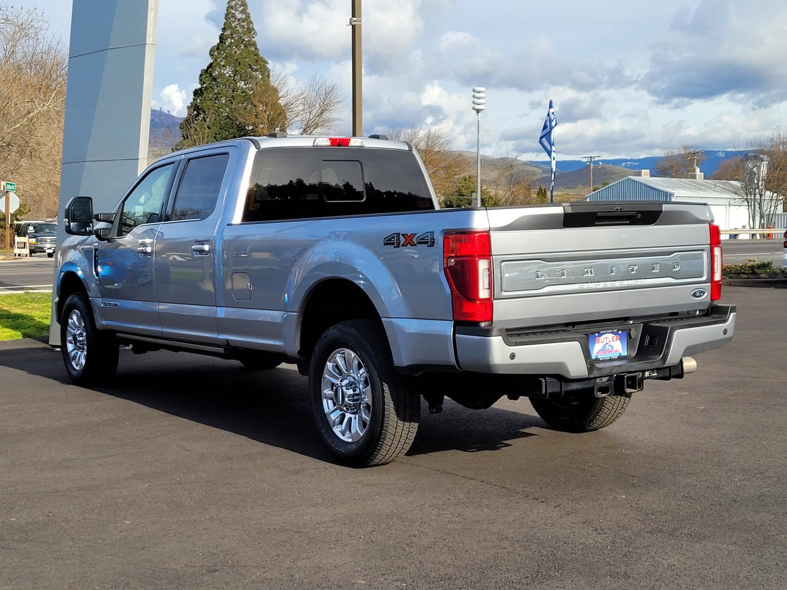 Used 2022 Ford F250 Limited image 7