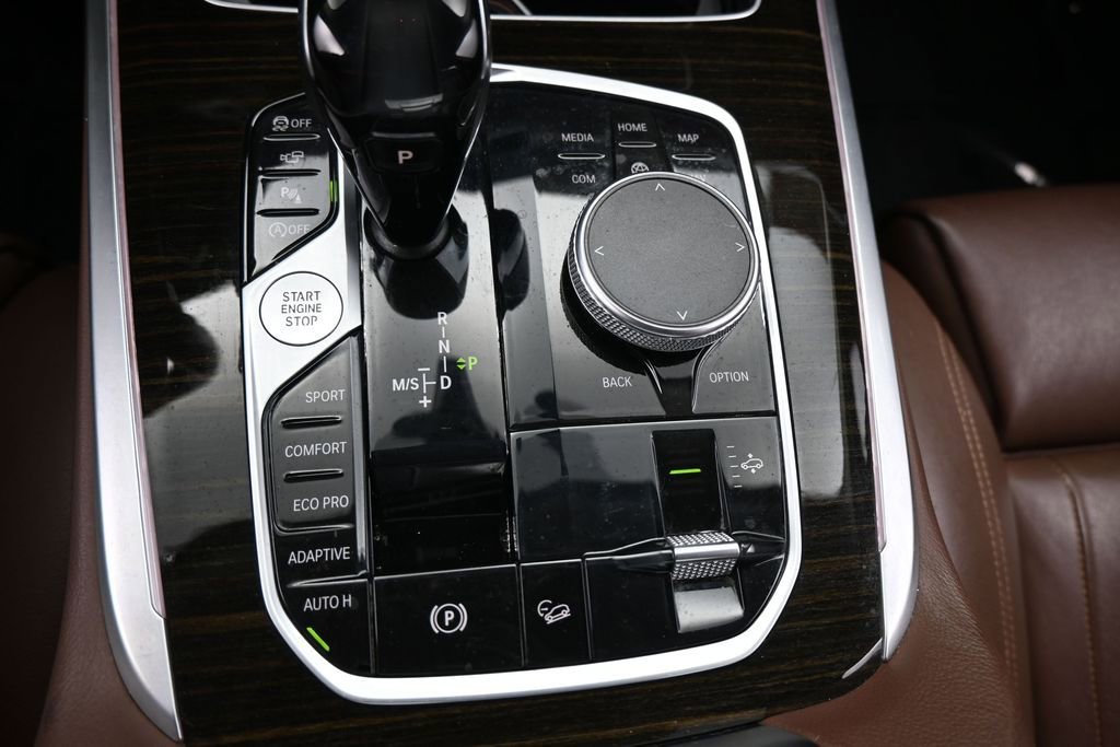 Used 2020 BMW X7 xDrive40i w/ Premium Package AWD/4WD image 28