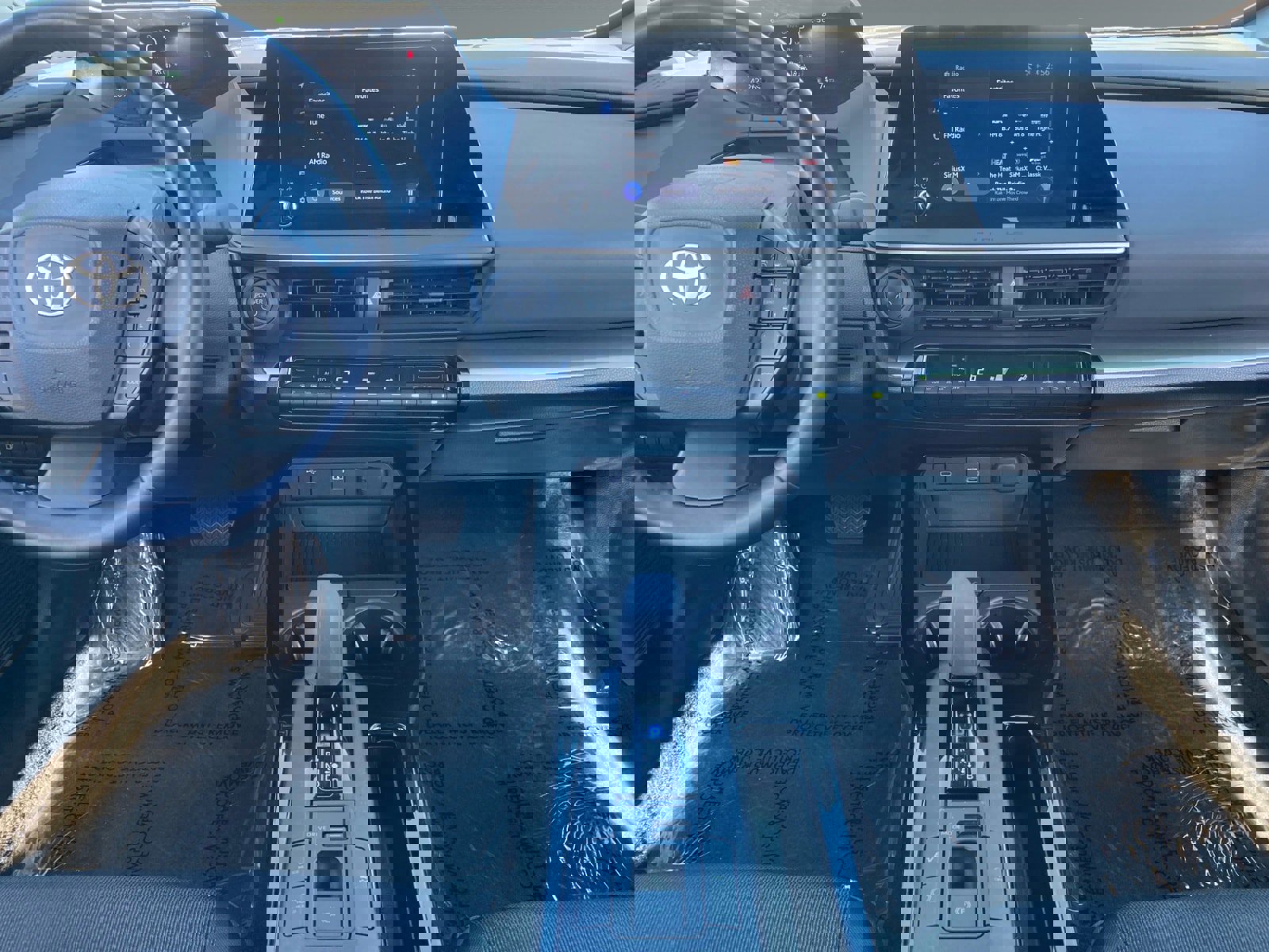 Used 2023 Toyota Prius LE image 11