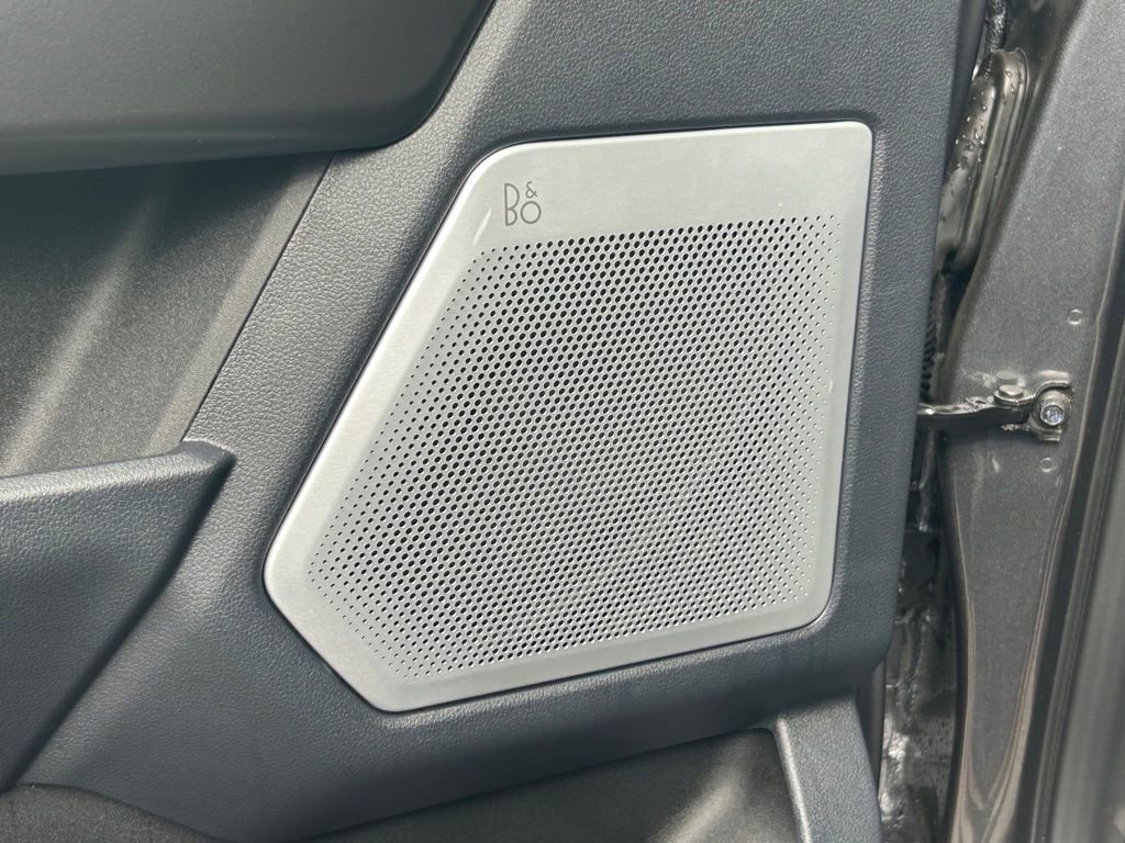 New 2025 Ford F150 Lariat w/ Equipment Group 502A High image 37