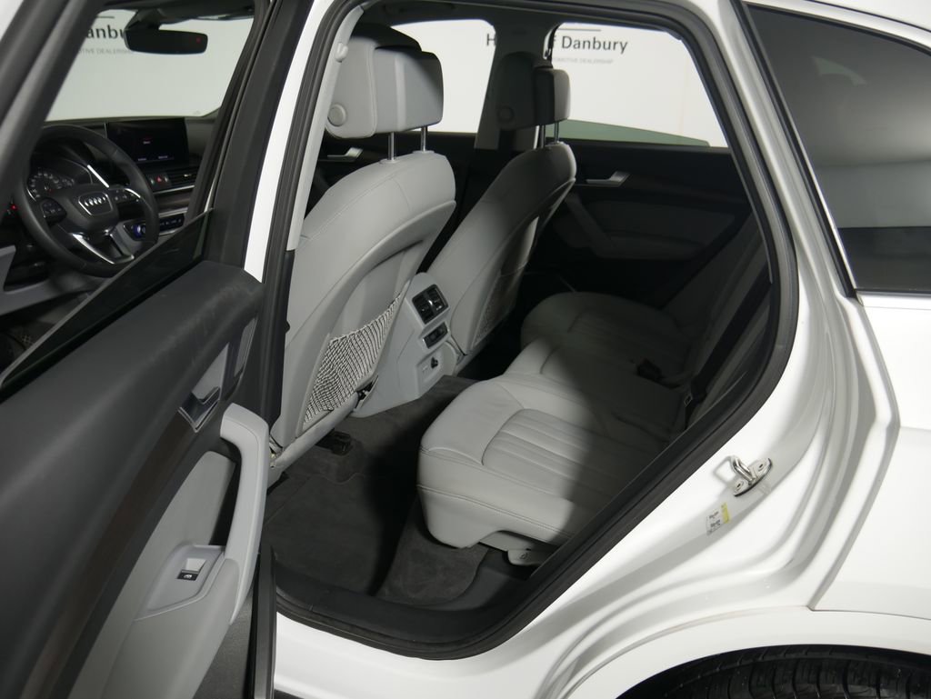 Used 2021 Audi Q5 2.0T Premium w/ Convenience Package image 12