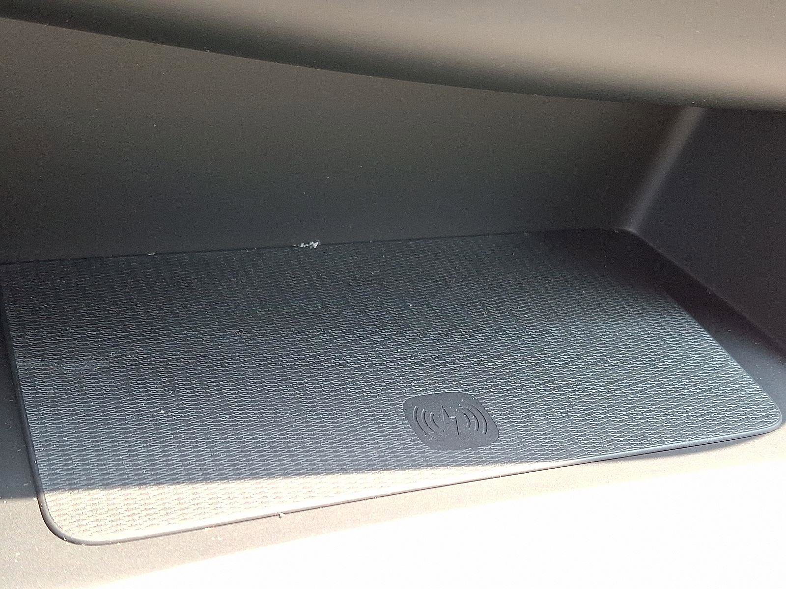 Used 2026 Volvo XC90 T8 Plus w/ Protection Package Premier image 16