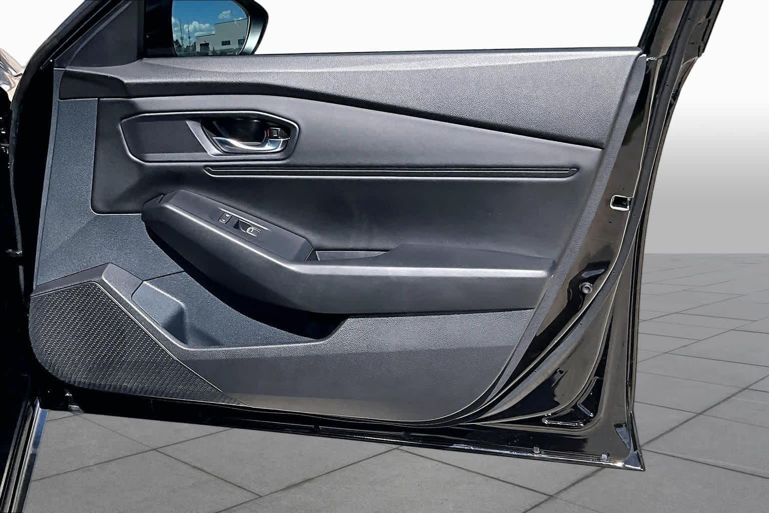 Used 2023 Honda Accord EX image 21