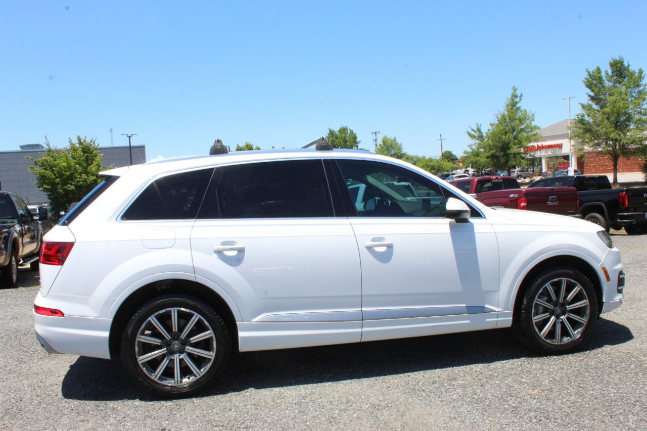 Used 2017 Audi Q7 3.0T Premium Plus AWD/4WD image 9