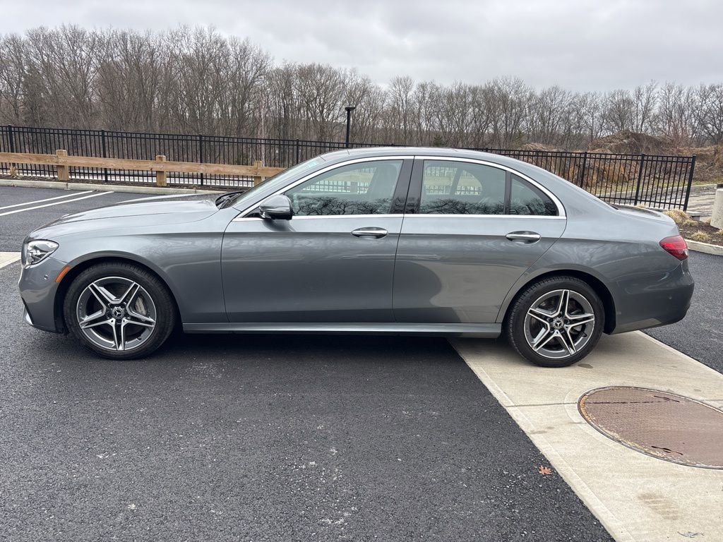 Used 2023 Mercedes-Benz E 450 4MATIC Sedan image 2