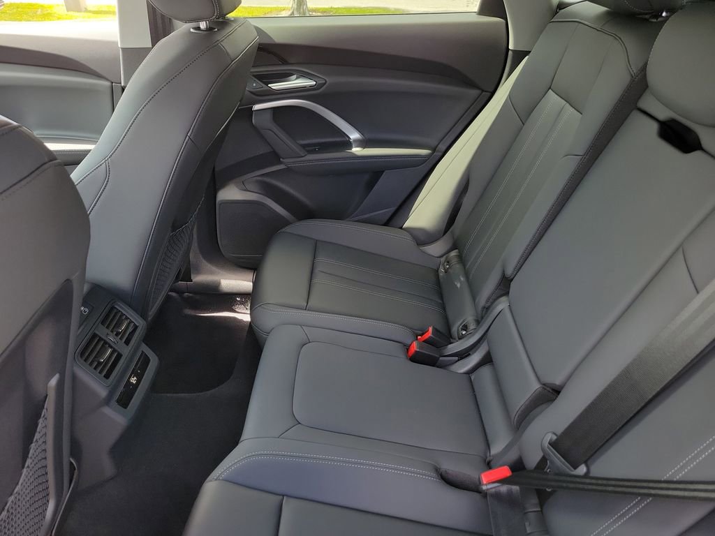 New 2025 Audi Q5 Premium image 26