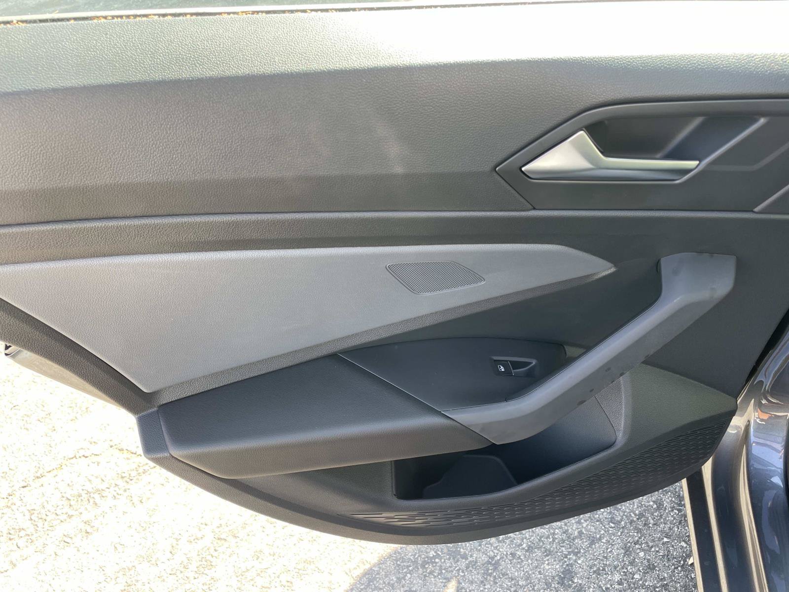 New 2026 Volkswagen Jetta SE FWD image 26