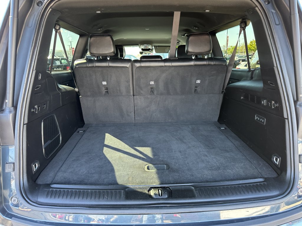Certified 2024 Jeep Wagoneer L Series II AWD/4WD image 22