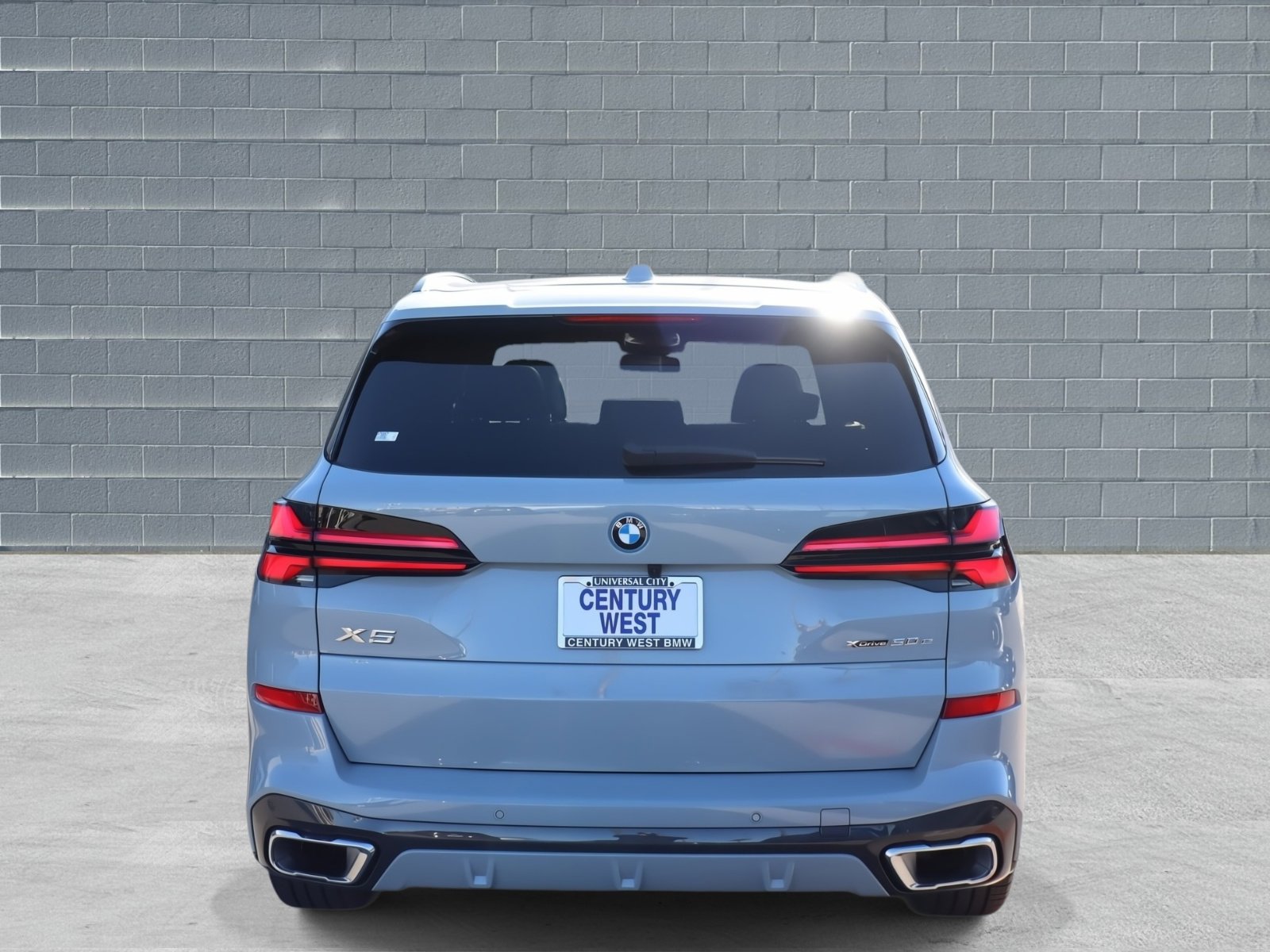 Used 2024 BMW X5 xDrive50e w/ Executive Package image 4