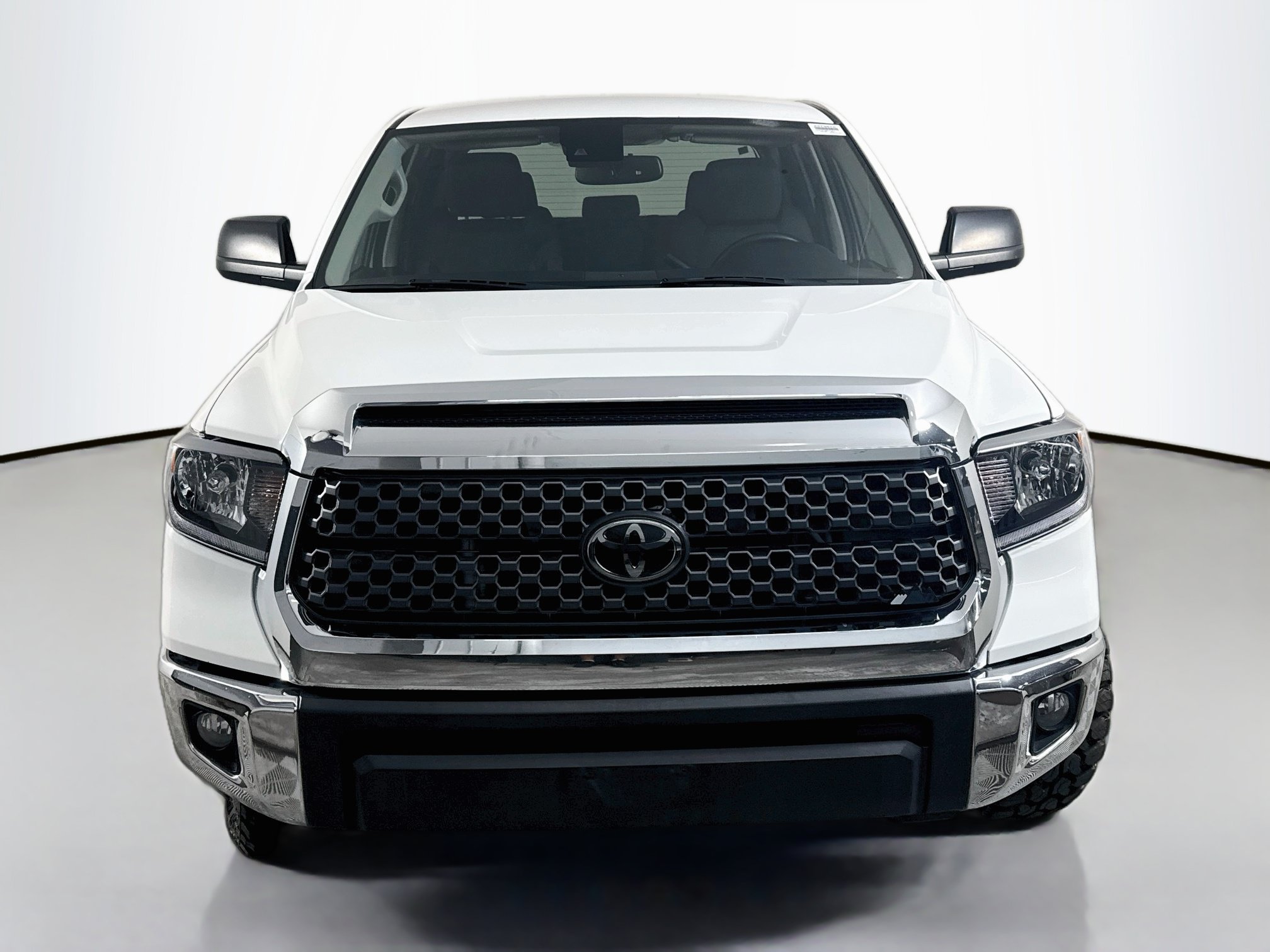Used 2021 Toyota Tundra SR5 RWD image 2