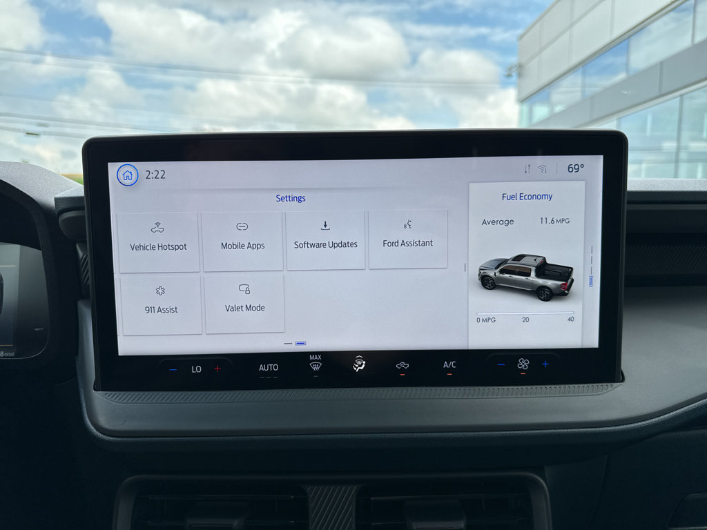 New 2025 Ford Maverick XLT w/ Black Appearance Package image 32