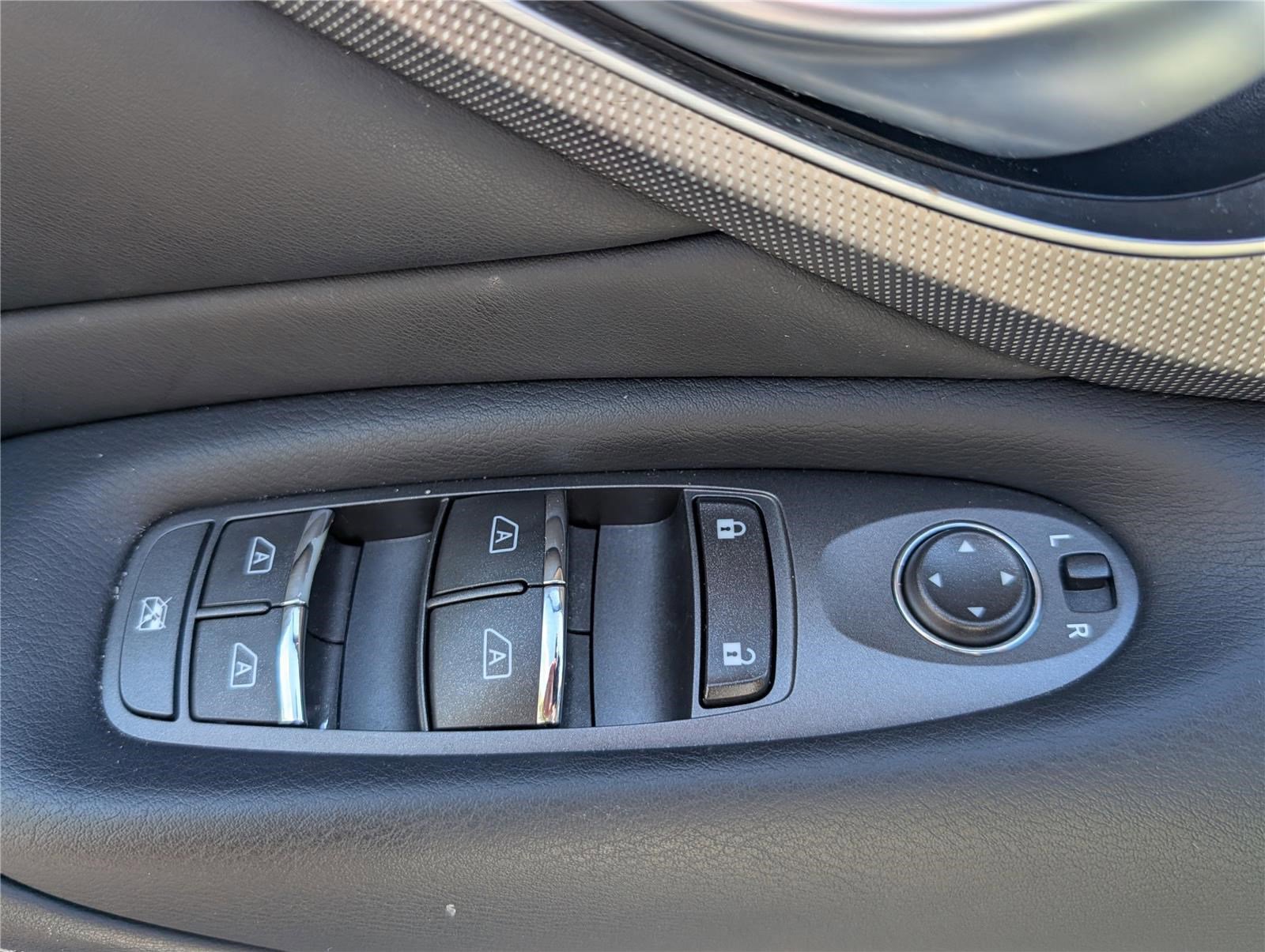 Used 2014 INFINITI Q50 Premium w/ Navigation Package AWD/4WD image 19