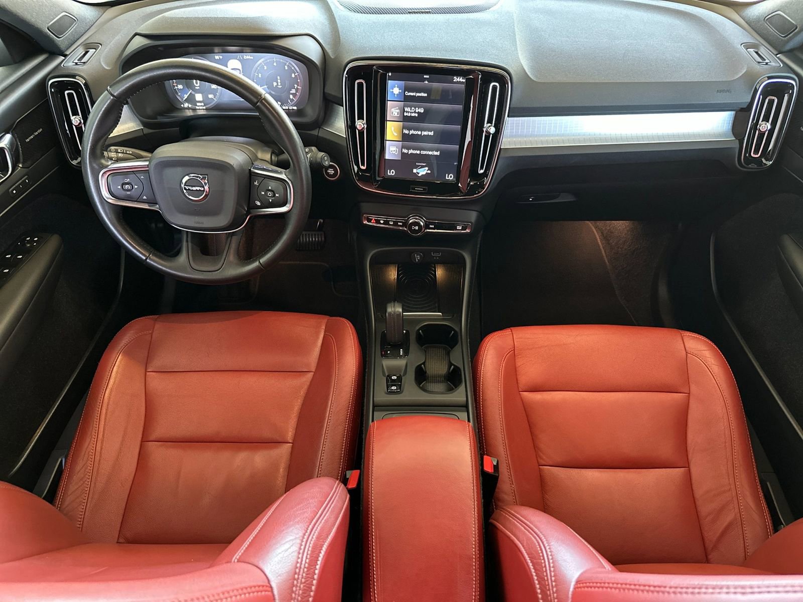 Used 2019 Volvo XC40 T5 Momentum AWD/4WD image 4
