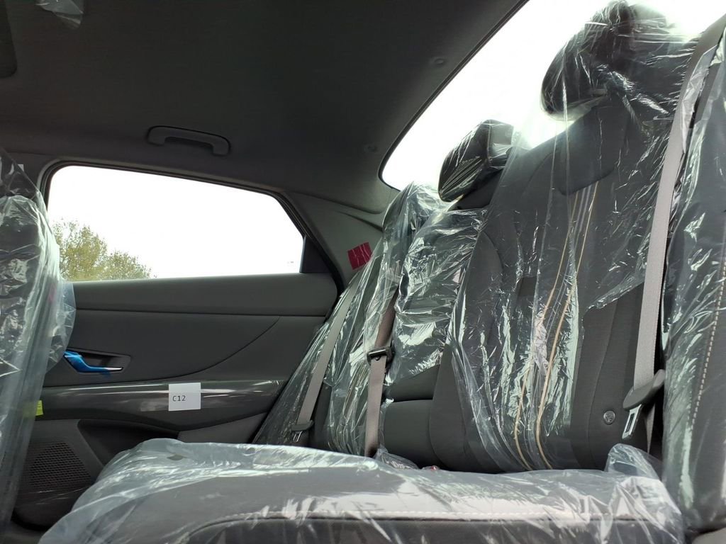 New 2026 Hyundai Elantra SEL Sport image 9