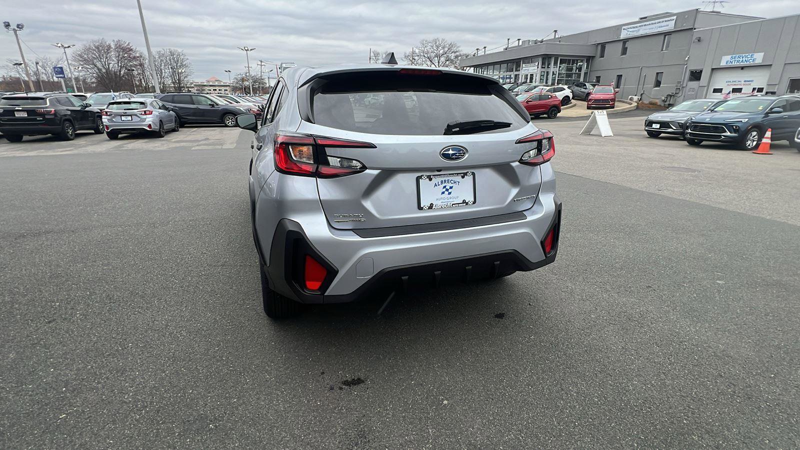 Used 2024 Subaru Crosstrek 2.0i AWD/4WD image 6