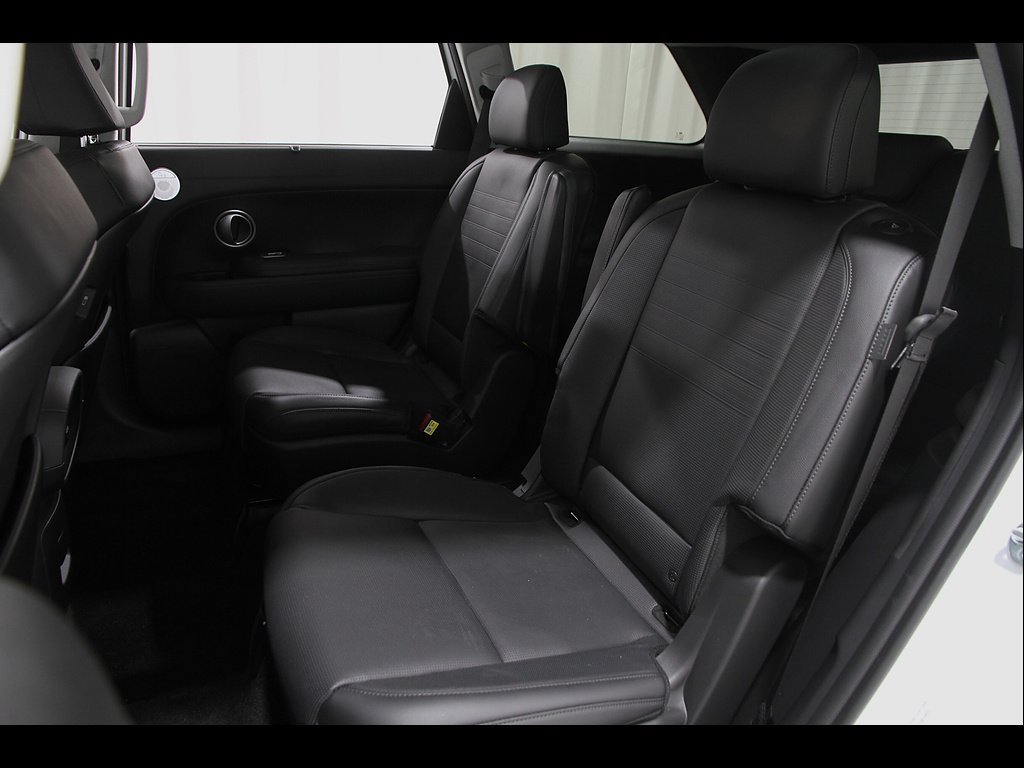 Certified 2026 Hyundai Palisade Limited AWD/4WD image 19