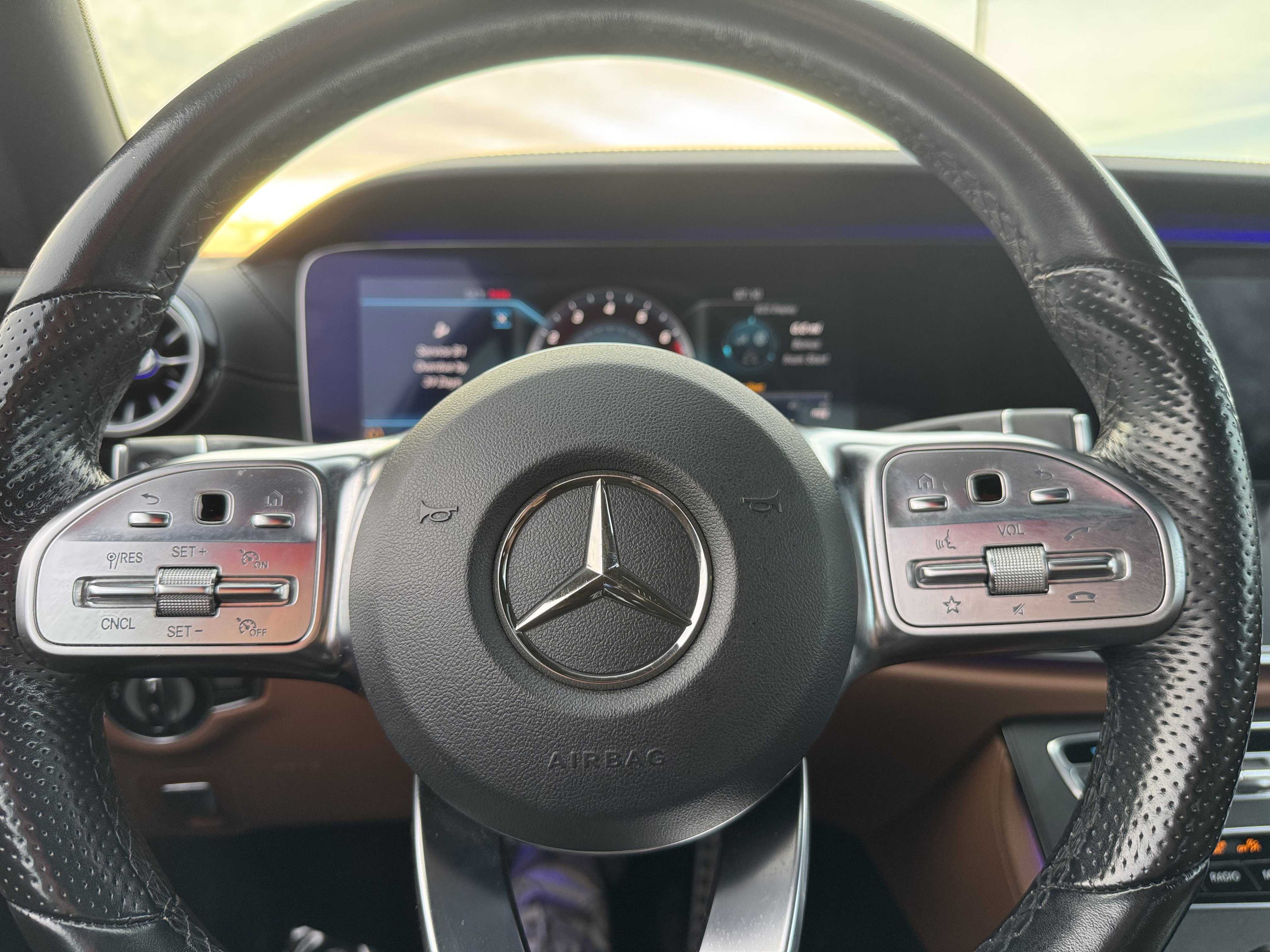 Used 2019 Mercedes-Benz E 450 4MATIC Coupe w/ AMG Line Package image 29