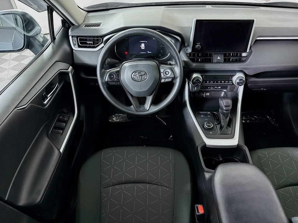 Certified 2023 Toyota RAV4 XLE AWD/4WD image 4