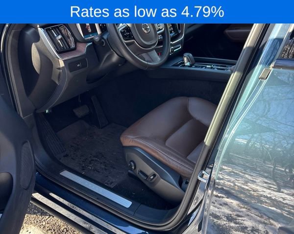 Certified 2023 Volvo XC60 B5 Plus w/ Climate Package image 3