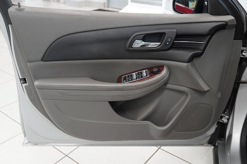 Used 2013 Chevrolet Malibu LS FWD image 16